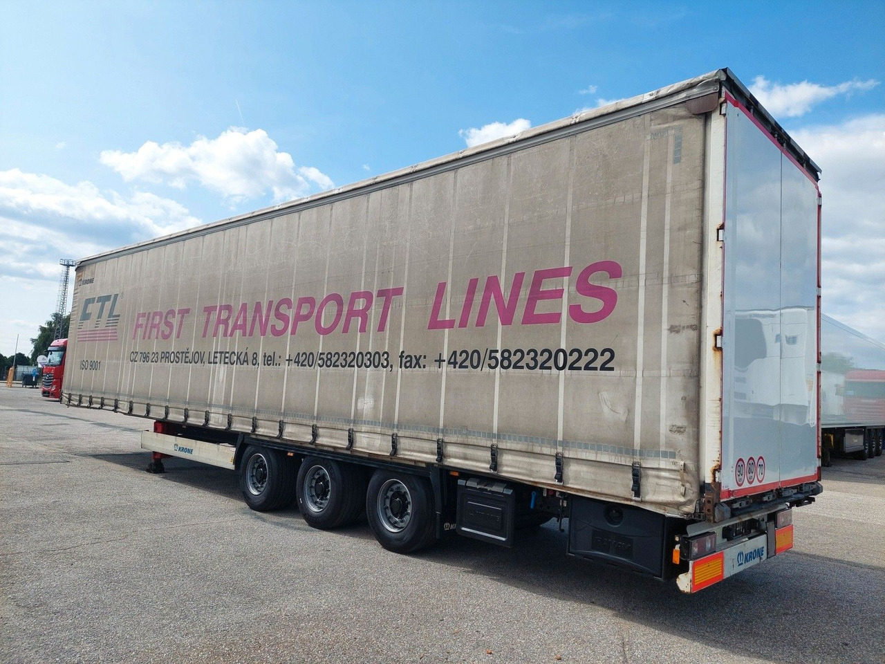 Plachtový náves Krone SD Mega Liner