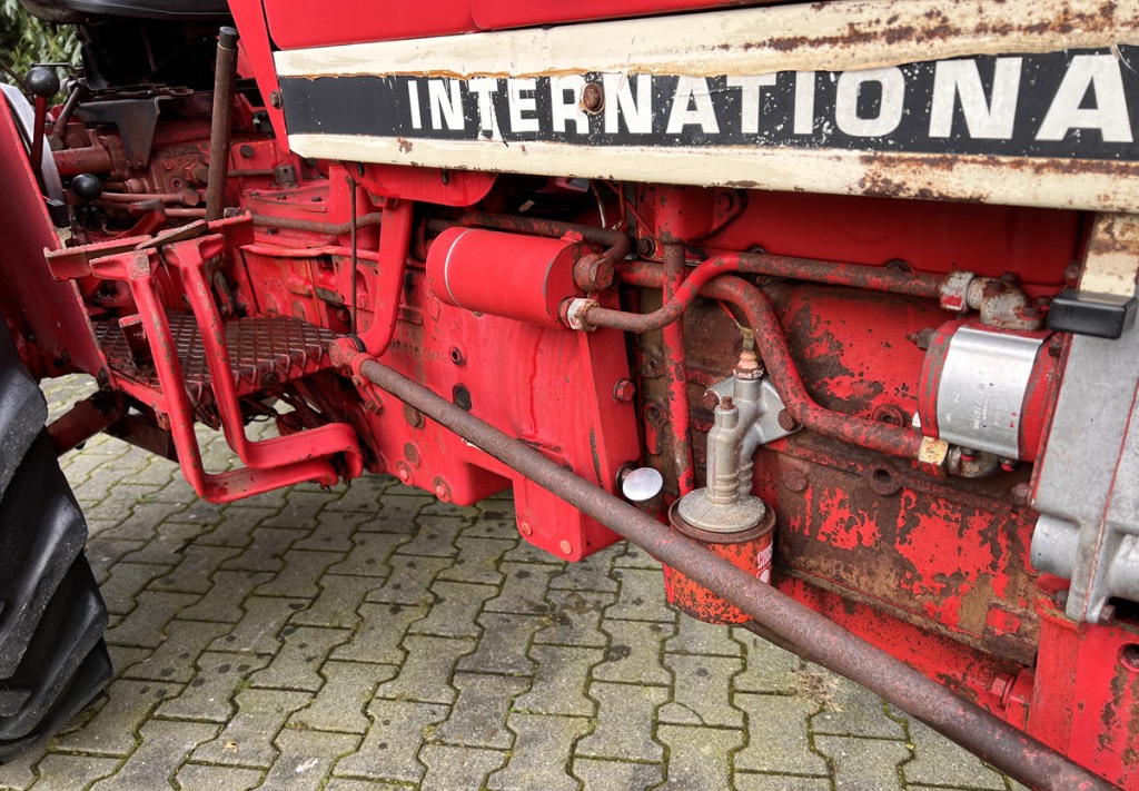 Traktor International 663: obrázok 6
