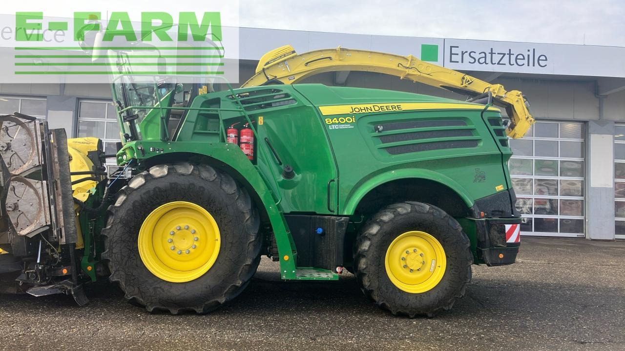 Samohybná rezačka John Deere 8400i: obrázok 2