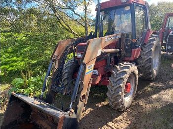 Kolesový traktor CASE IH 895xl