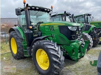 Kolesový traktor John Deere 6155R