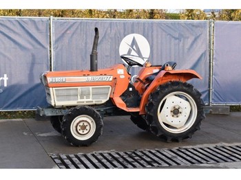 Kompaktný traktor Kubota L1802Dt: obrázok 1