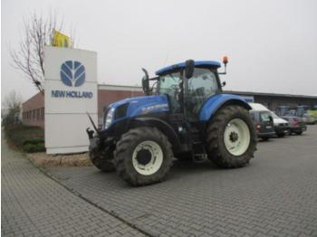 Traktor New Holland t7.200 ac: obrázok 1
