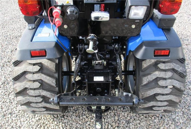 Traktor Solis 26 6+2 gearmaskine med Servostyrring og Industri h: obrázok 4