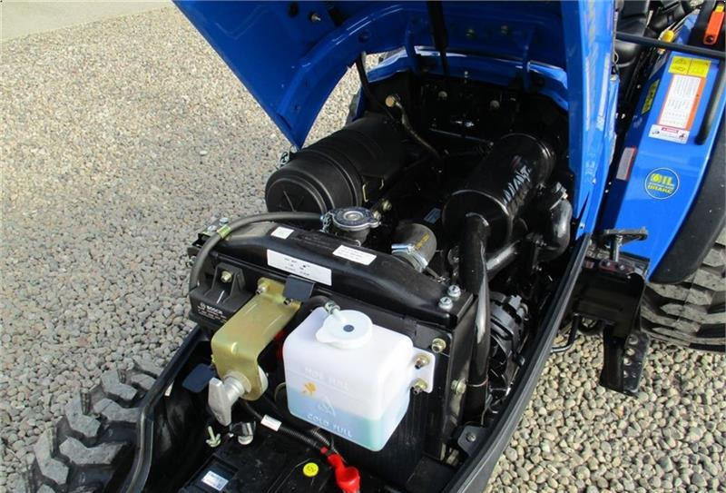 Traktor Solis 26 6+2 gearmaskine med Servostyrring og Industri h: obrázok 7