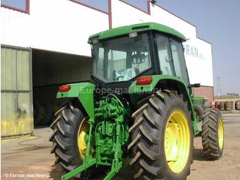 John Deere 6010 DT - Traktor