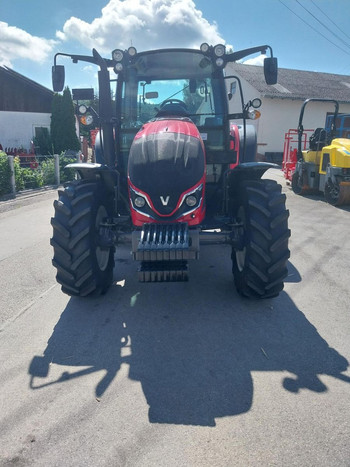 Traktor Valtra A 85