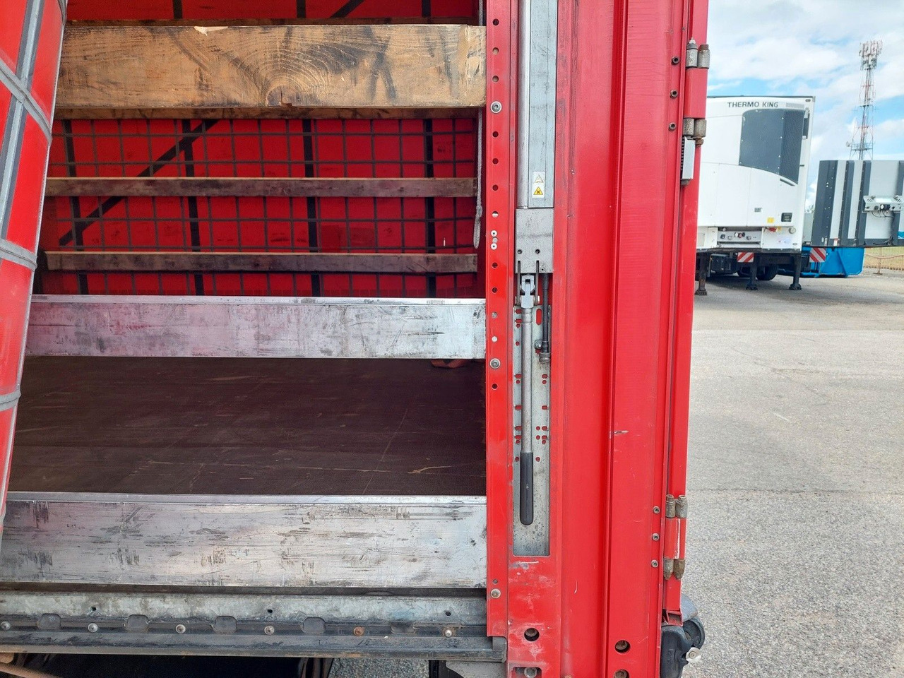 Plachtový príves Wielton PC2K tandem Durchbar