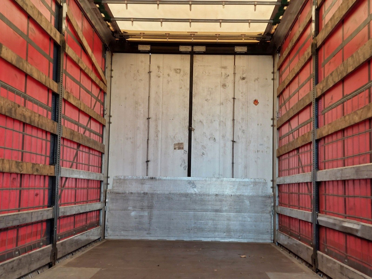 Plachtový príves Wielton PC2K tandem Durchbar