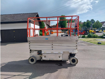 Automobilová plošina  JLG 3246 ES