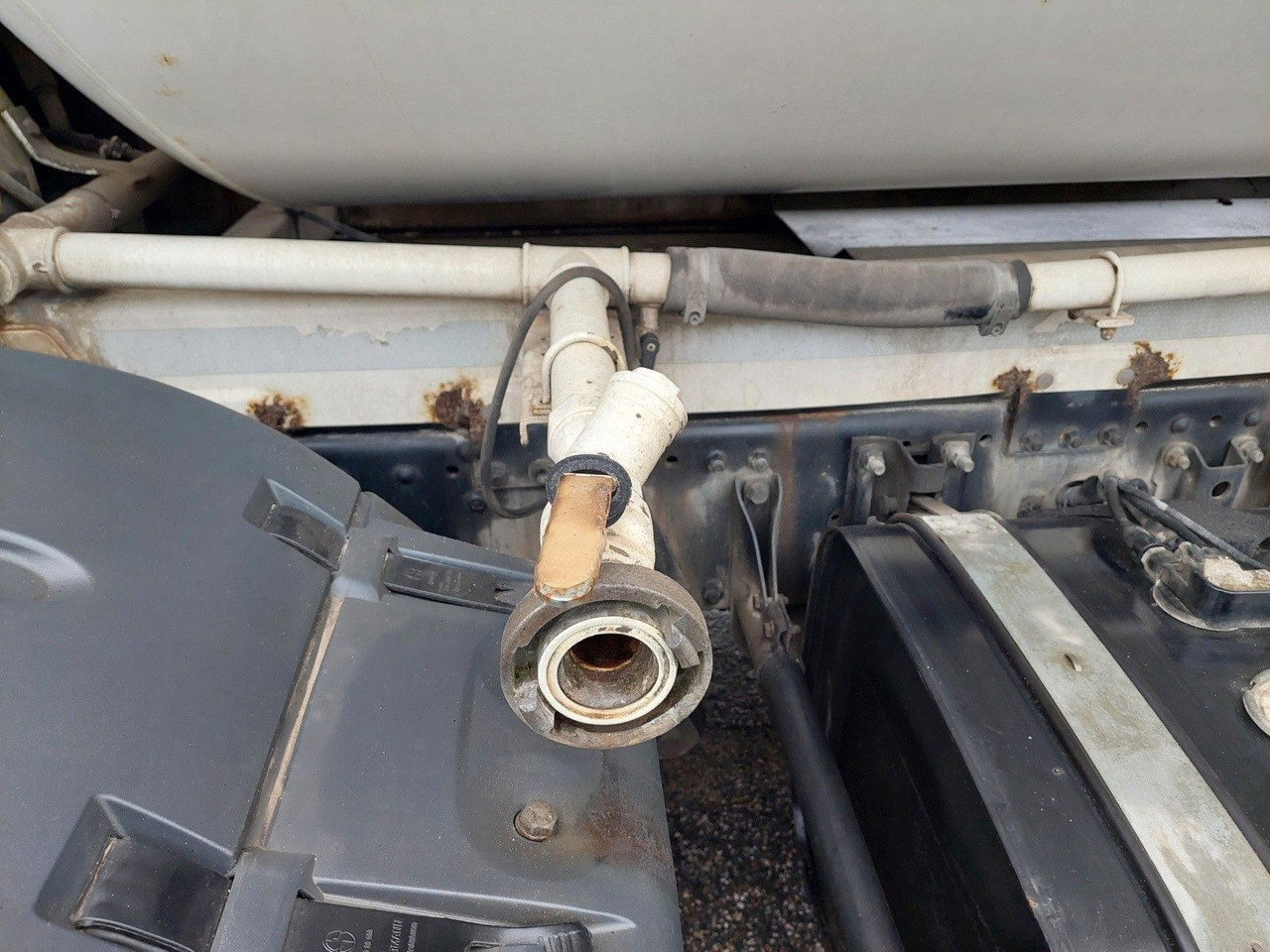 Domiešavač MAN TGS 32.420 BB Intermix 9m3 8x4