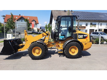 Kolesový nakladač CAT 908M kein 906 907 
