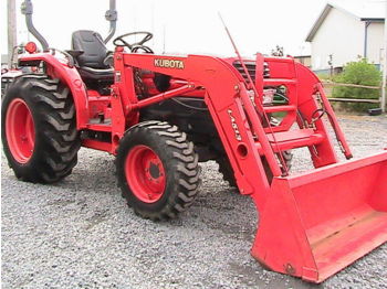Kubota L3430 Tractor - Kolesový nakladač