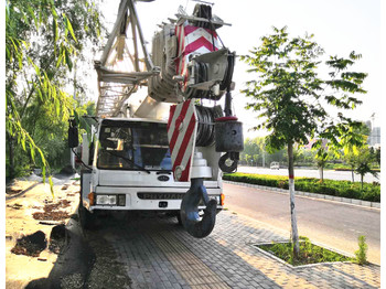 Mobilný žeriav ZOOMLION QY70V