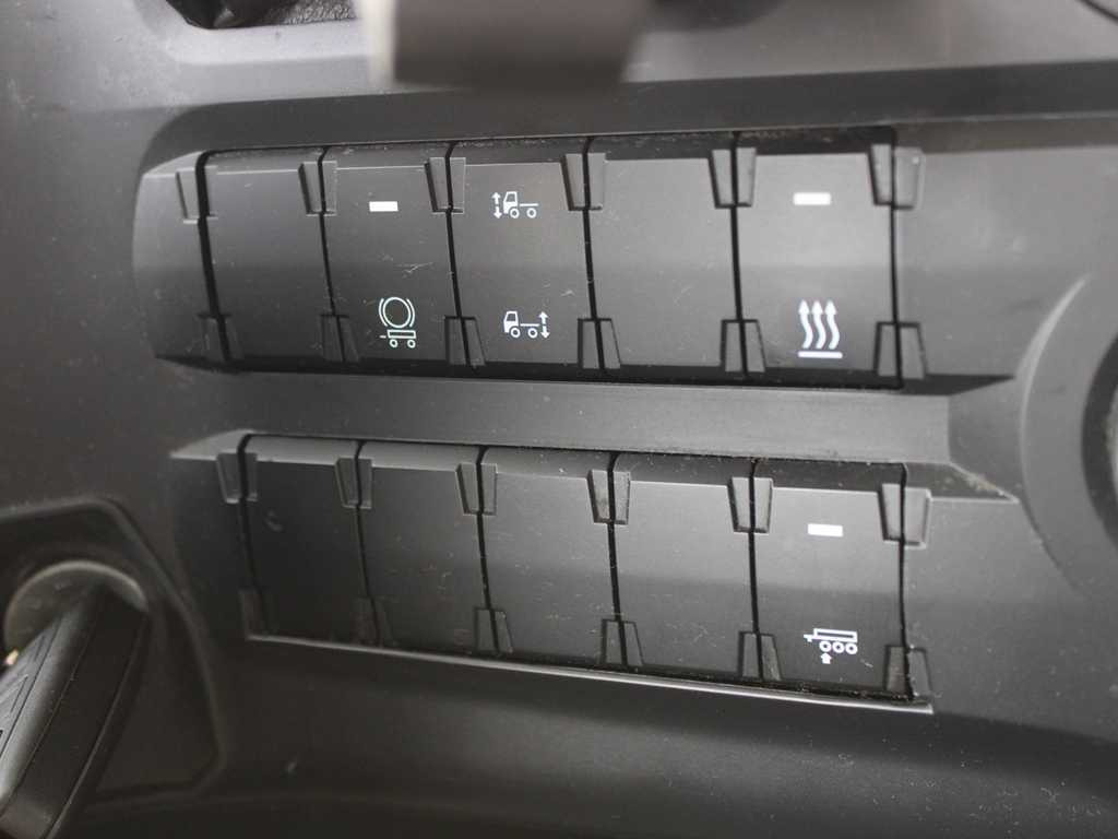 Ťahač Ford F-MAX LL 12S, EURO 6, LOWDECK, NAVIGATION, INDEPENDENT AIR CONDITIONING