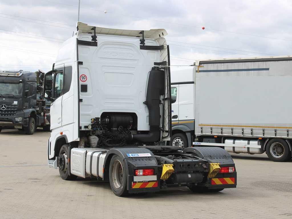 Ťahač Ford F-MAX LL 12TX, EURO 6, LOWDECK, NAVIGATION, INDEPENDENT AIR CONDITIONING