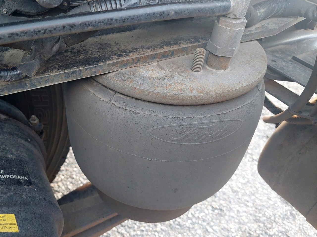 Ťahač Ford F-Max 1850 LL