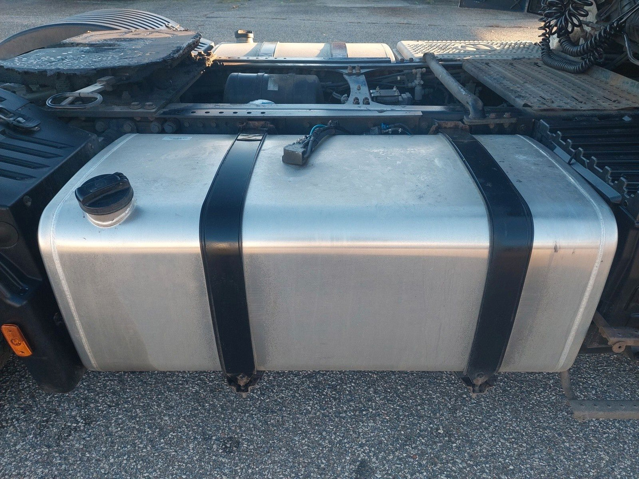 Ťahač Ford F-Max 1850 LL