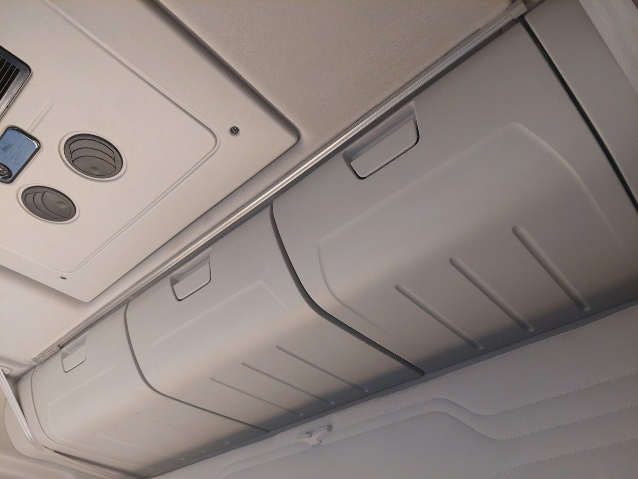 Ťahač Ford F-Max 1850 LL