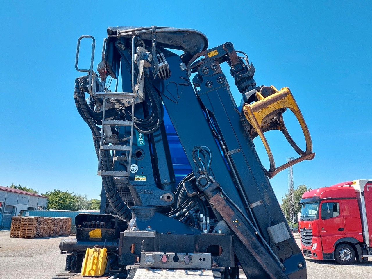Ťahač MAN TG3 33.510 6X6 BL KRAN LANGHOLZ Kesla 2117ZT94