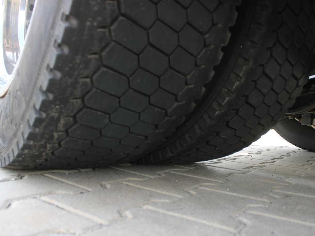 Ťahač MAN TGX 18.460, LOWDECK, EURO 6, SEC.AIR CONDITIONIN