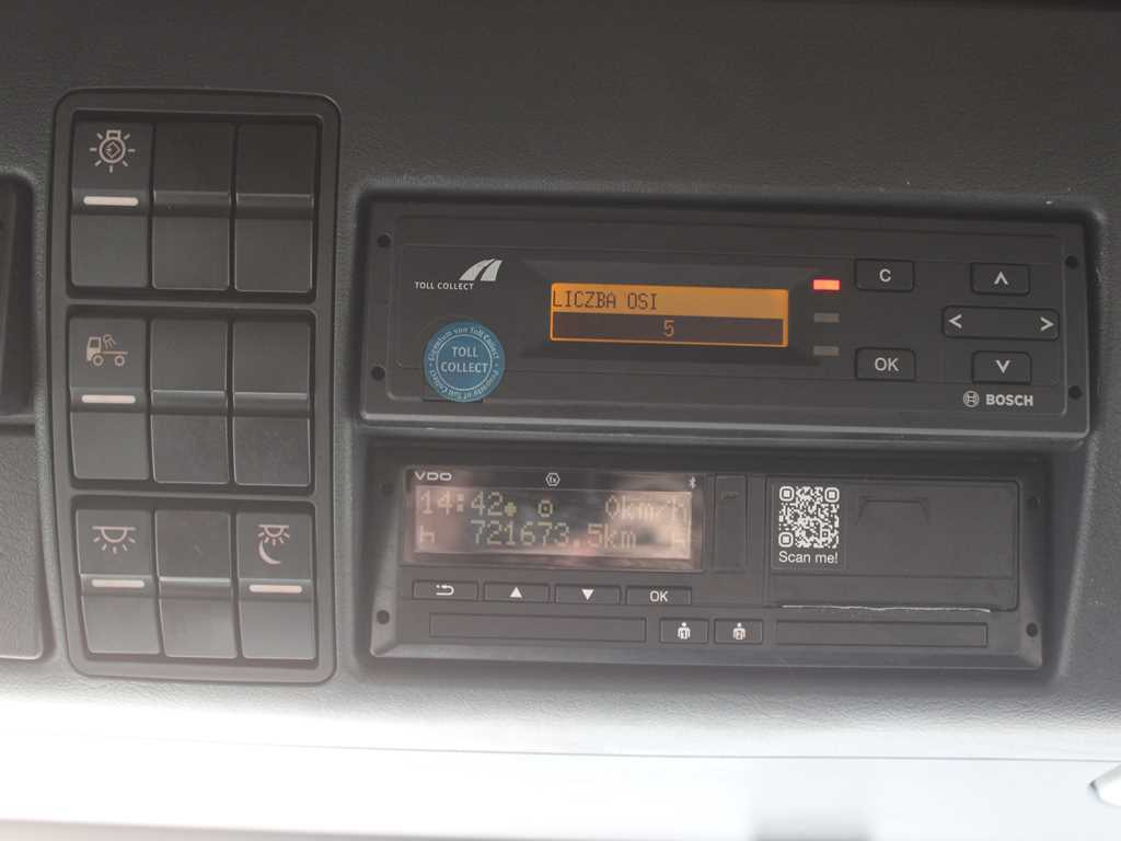 Ťahač MAN TGX 18.500, LOWDECK, NAVIGATION, RETARDER, EURO 6