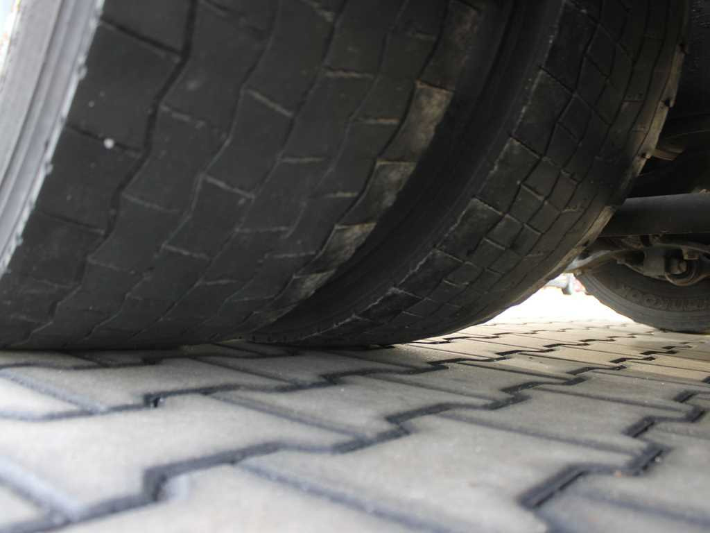 Ťahač MAN TGX 18.500, LOWDECK, NAVIGATION, RETARDER, EURO 6