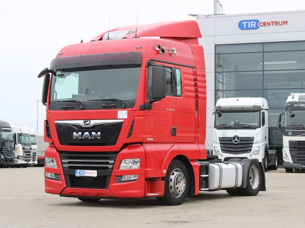 Ťahač MAN TGX 18.500, LOWDECK,SEC.AIR CONDITION, EURO 6