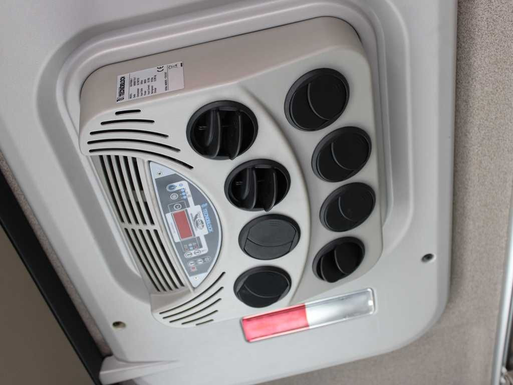 Ťahač MAN TGX 18.500, LOWDECK,SEC.AIR CONDITION, EURO 6