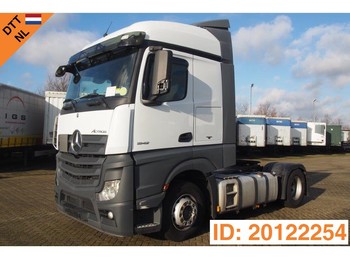 Ťahač Mercedes-Benz Actros 1842LS