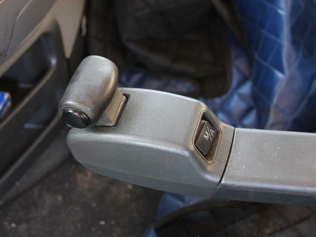 Ťahač Mercedes-Benz Actros 1844, LOWDECK, EURO 5, MP3