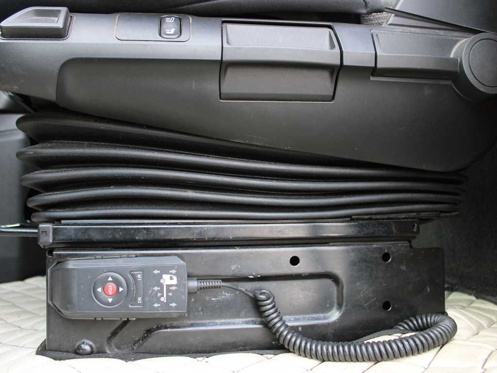 Ťahač Mercedes-Benz Actros 1845, EURO 6, LOWDECK, PNEU 80%