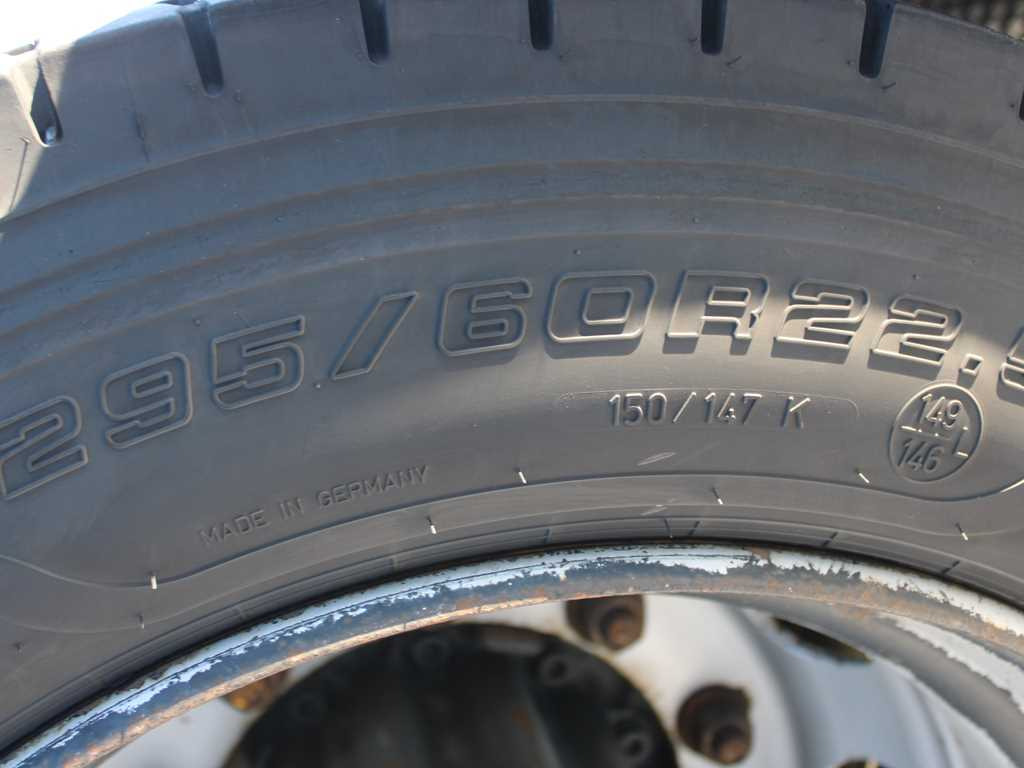 Ťahač Mercedes-Benz Actros 1848, EURO 6, LOWDECK, PNEU 80%