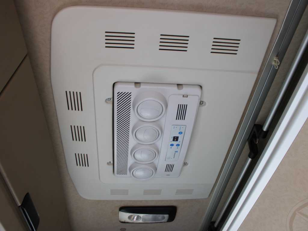 Ťahač Mercedes-Benz Actros 1851, EURO 6, RETARDER, INDEPENDENT AIR CONDITIONING