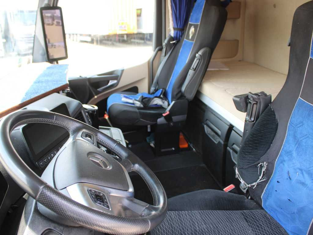 Ťahač Mercedes-Benz Actros 1851, EURO 6, RETARDER, SEC.AIR CONDITION