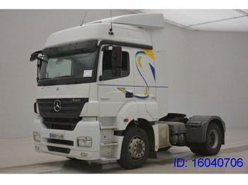 Ťahač Mercedes-Benz Axor 1840LS: obrázok 1