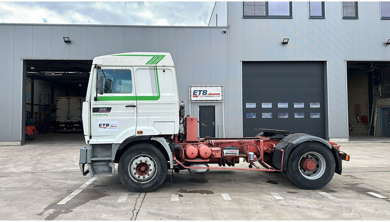 Leasing Renault G 340 Manager (GRAND PONT / PTO / POMPE MANUELLE / PARFAIT ETAT) Renault G 340 Manager (GRAND PONT / PTO / POMPE MANUELLE / PARFAIT ETAT): obrázok 7