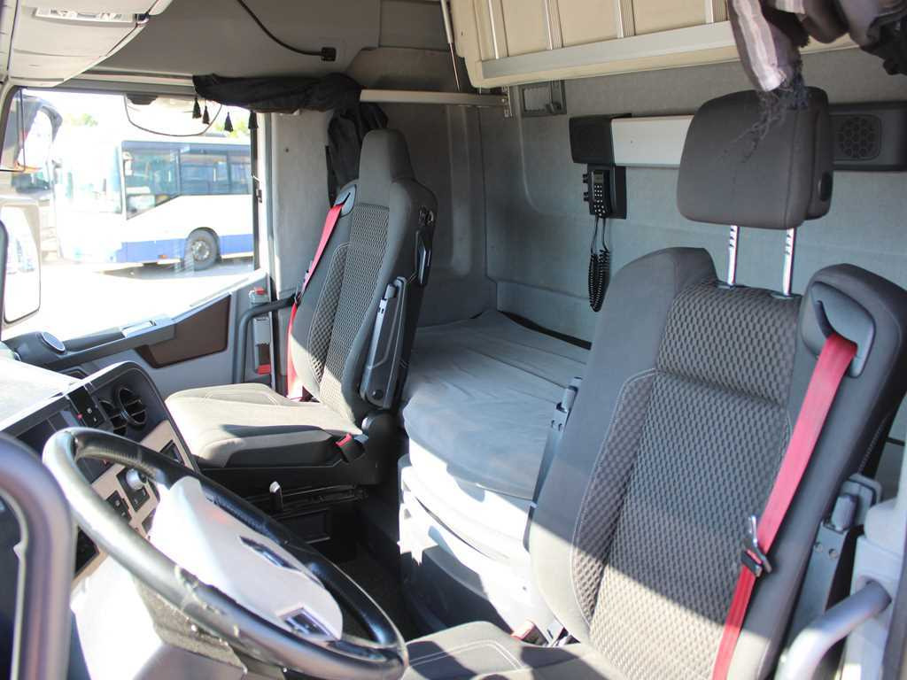 Ťahač Renault T520, LOWDECK, EURO 6, TIRES 80%