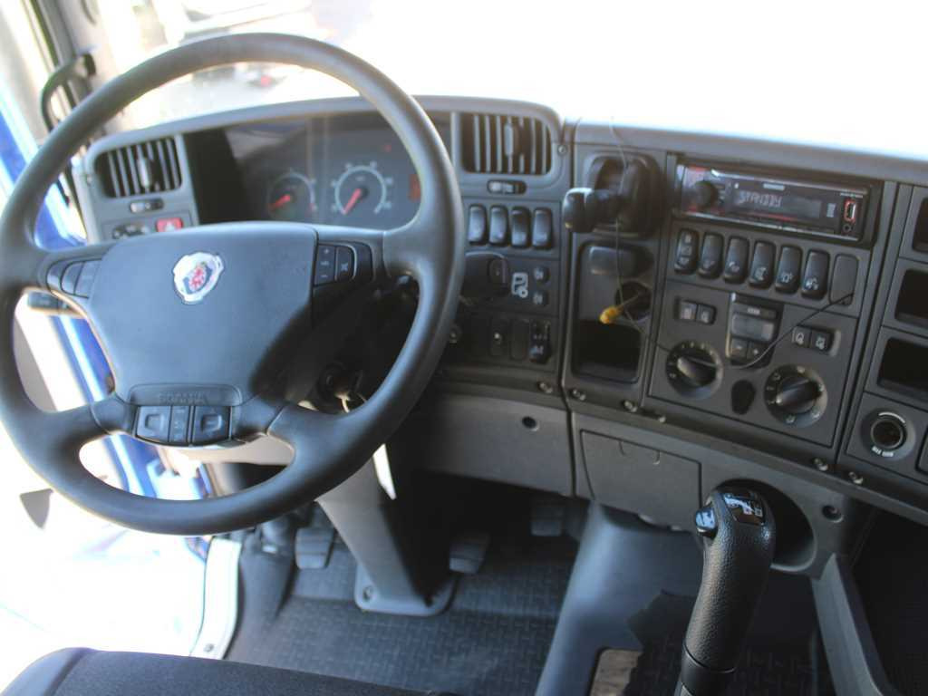 Ťahač Scania R420, 6x4, EURO 3, HYDRAULIC ARM LOGLIFT F135ZT94A, LIGHTS
