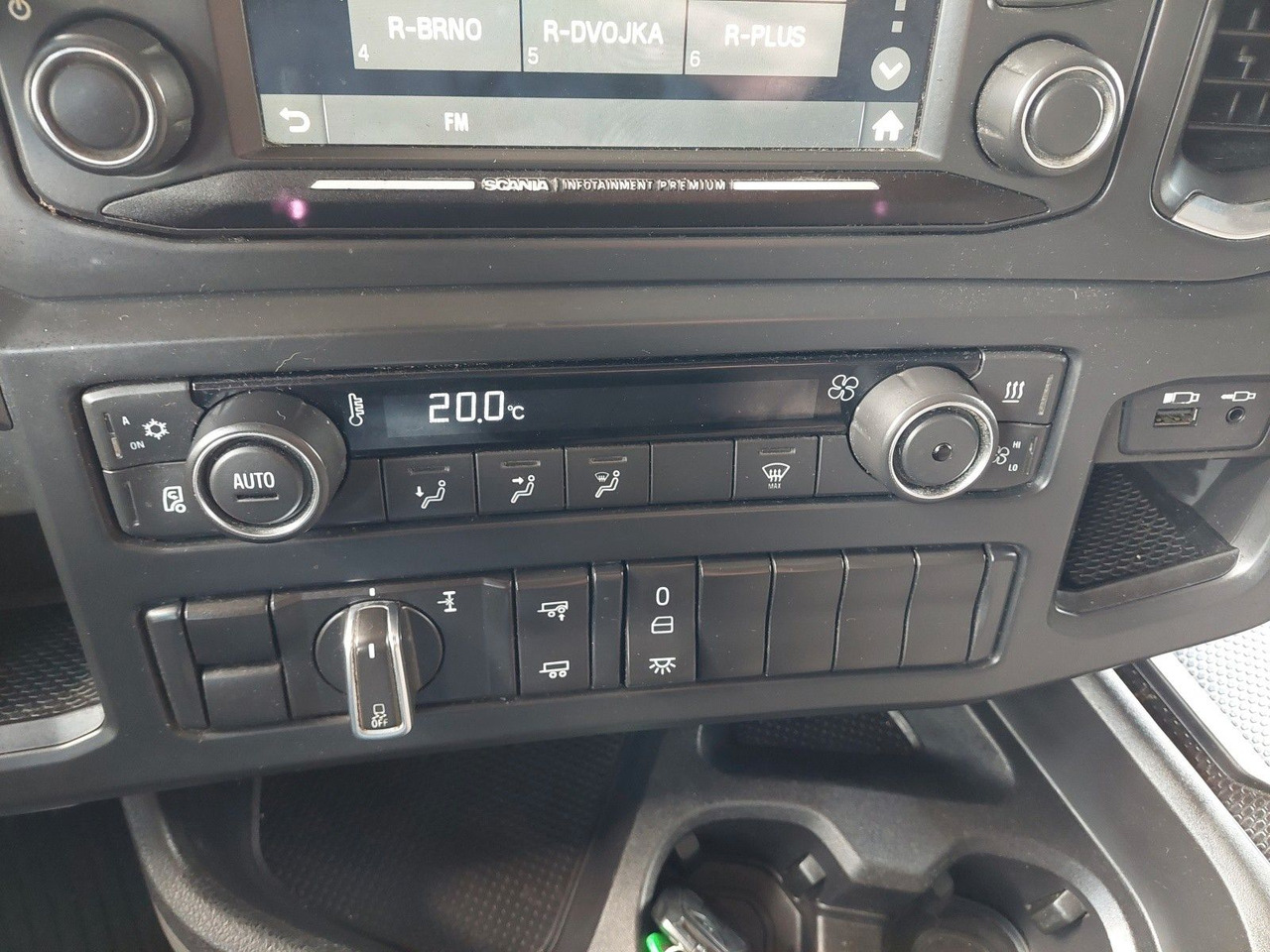 Ťahač Scania R450 A4X2NB Luft/Luft Hydraulik