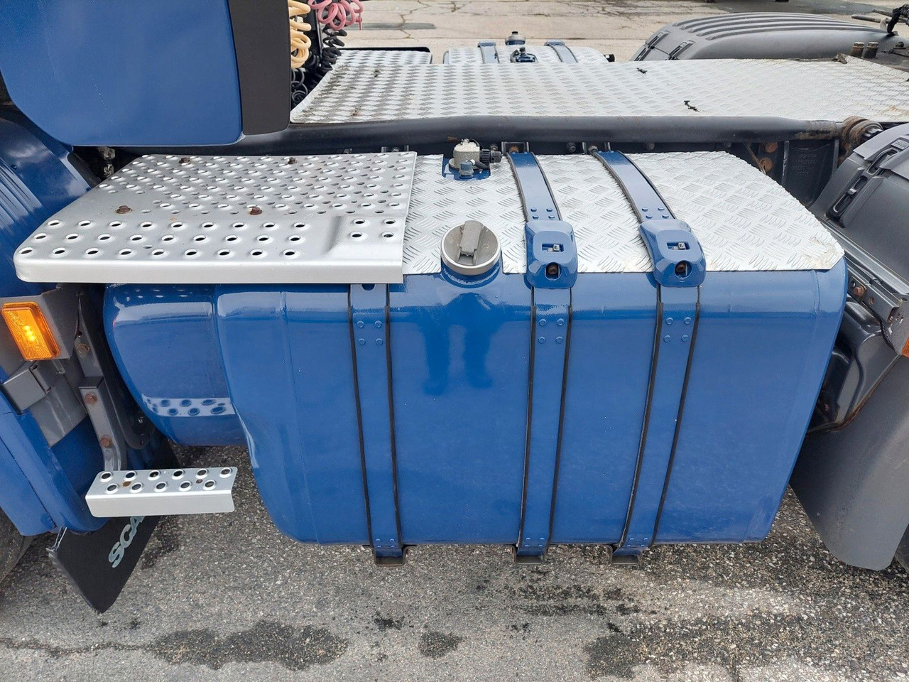 Ťahač Scania R 440 LA6X2/4MNA