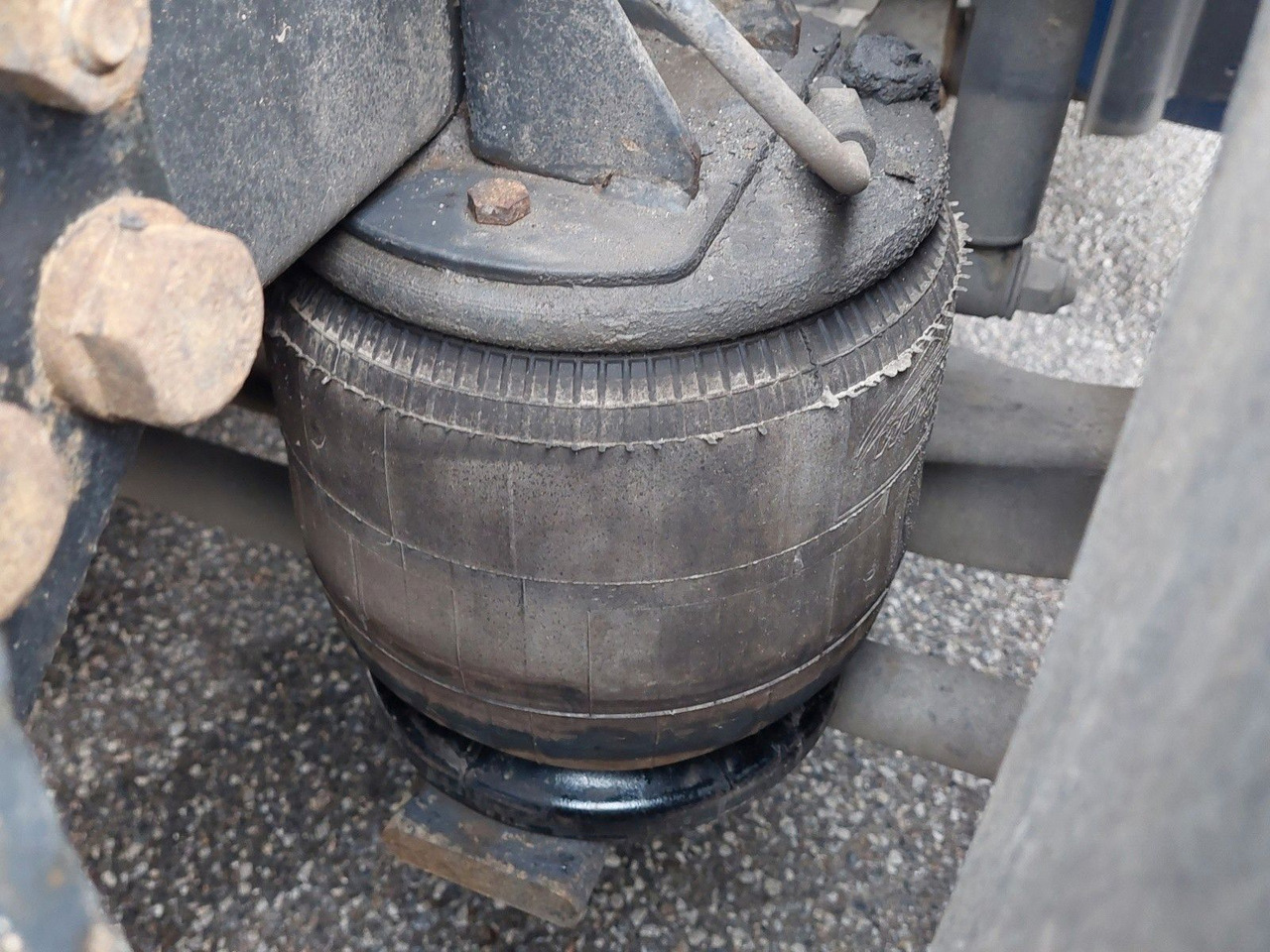 Ťahač Scania R 440 LA6X2/4MNA