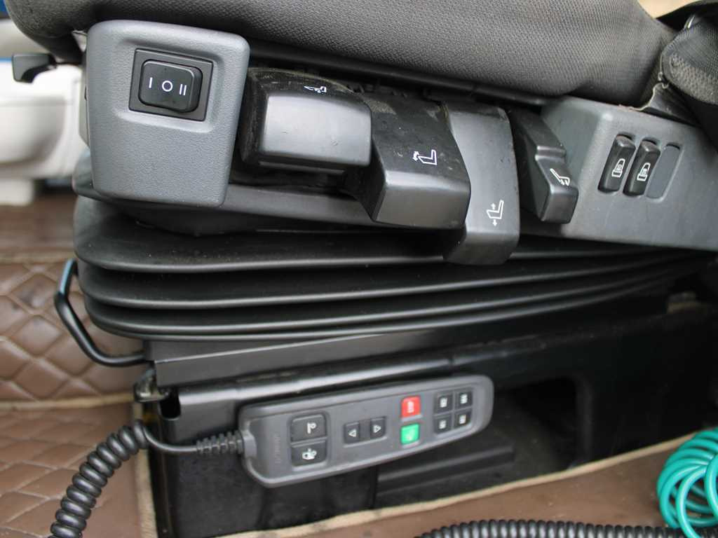 Ťahač Scania R 450, EURO 6, RETARDER, AIR SUSPENSION