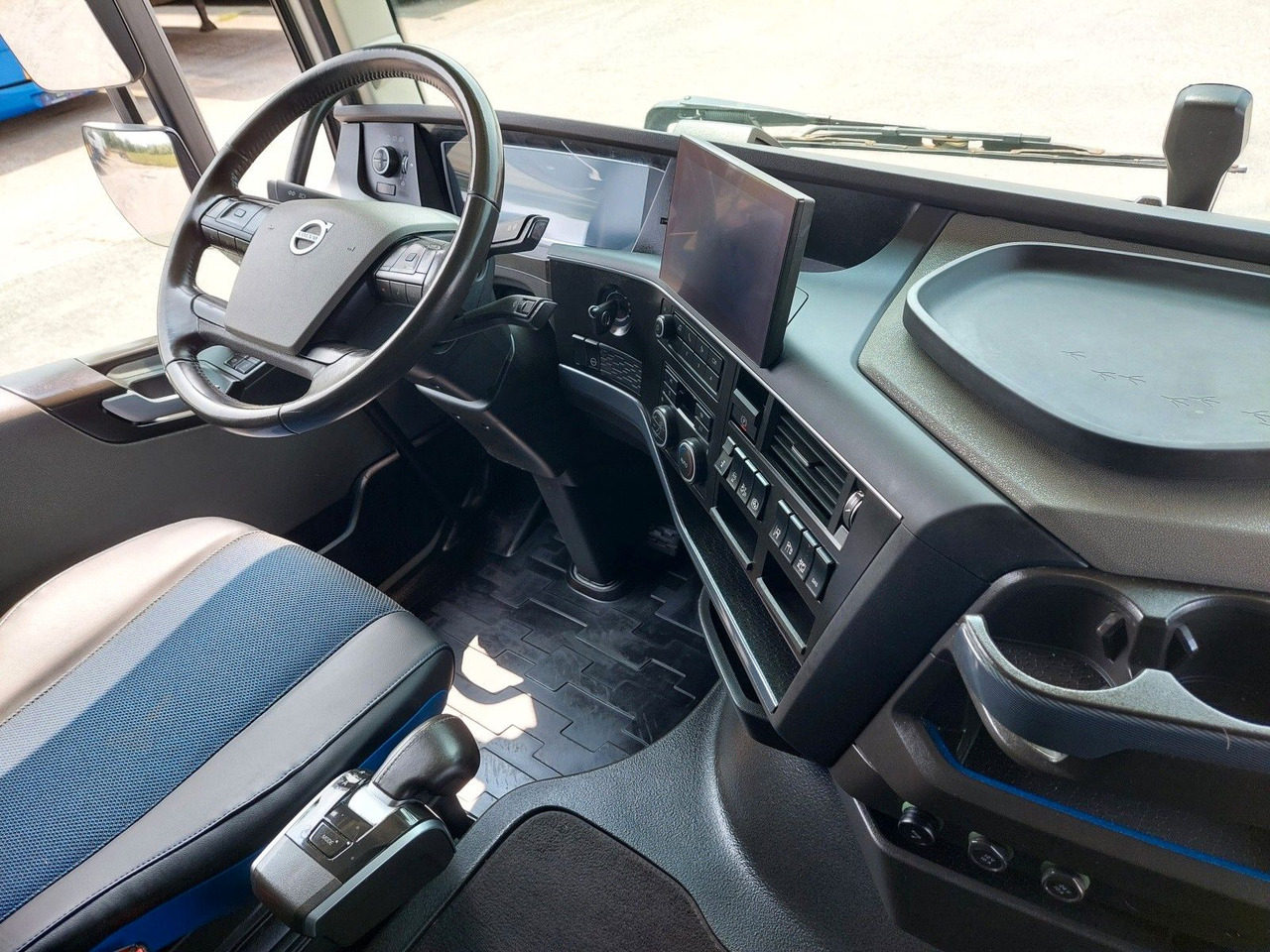 Ťahač Volvo FH 13 Globetrotter XL 460 I-SAVE
