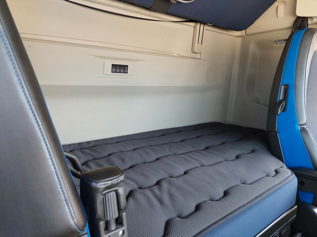 Ťahač Volvo FH 13 Globetrotter XL 500