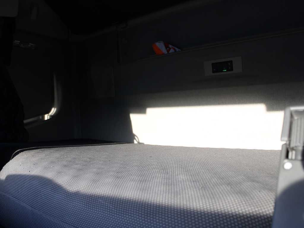 Ťahač Volvo FH 420,LOWDECK,EURO 6,SECONDARY AIR CONDITIONING