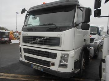 Ťahač Volvo FM 400: obrázok 1