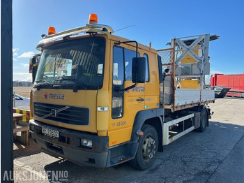 Valníkový/ Plošinový nákladný automobil VOLVO FL 250