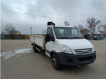 Valníkový/ Plošinový nákladný automobil IVECO Daily