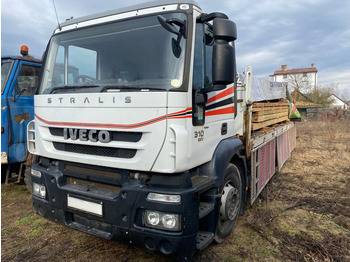 Valníkový/ Plošinový nákladný automobil IVECO Stralis